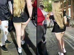 chatte rasée, exhibition - Ma copine sans culotte en pleine rue
