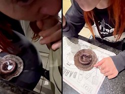 mature, française - Du sperme dans un moelleux au chocolat