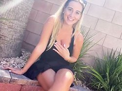 fellation, blonde - Jolie blonde suce son proprio pour payer son loyer en nature