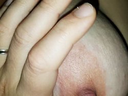française, creampie - Je remplis la chatte dilatée de ma salope aux gros seins