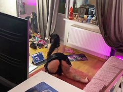 exhibition, bonasse - Il surprend sa nana tatouée en plein live coquin
