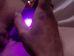 française, vibro - Elle mouille fortement avec son nouveau vibro