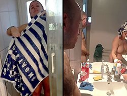 française, exhibition - Ma femme nue et mouillée qui sort de la douche