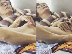 masturbation, française - Ma femme en train de se masturber dans notre chambre