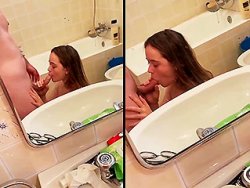 fellation, bonasse - Ma nana me taille une pipe dans la salle de bain