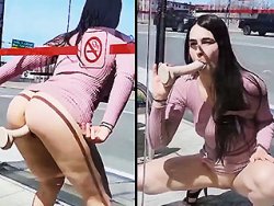 gode, exhibition - Elle baise son gode ventouse dans un arrêt de bus