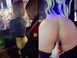 blonde, exhibition - Une blonde super excitée exhibe sa chatte mouillée dans un bar