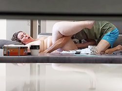 mature, française - Une daronne obèse qui adore se faire doigter