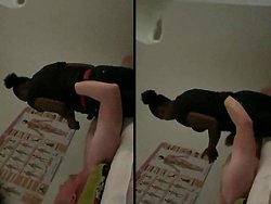 branlette - Un homme se fait branler par une masseuse africaine