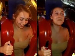 gros seins - Une jeune salope aux gros seins dans un manège