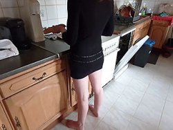 sodomie - Madame se laisse sodomiser dans la cuisine